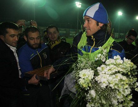 Fener taraftarı Samandıra'yı yaktı /