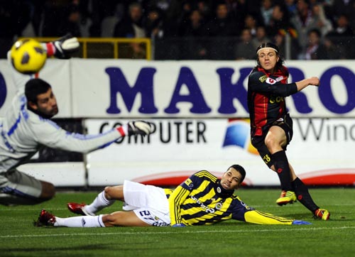 Fenerbahçe Ankara'dan lider dönüyor