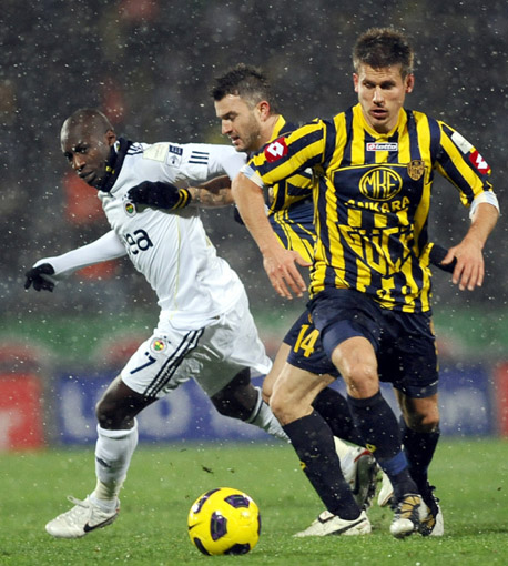 Fenerbahçe, Ankara havasında dondu
