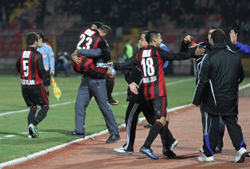 Gaziantepspor'a yan bakılmıyor