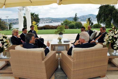 Gül ve Clinton Filistin sorununu görüştü Gül ve Clinton Filistin sorununu görüştü
