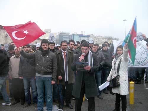 Hocalı Katliamını böyle protesto ettiler /