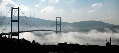 İstanbul sis büyüsüyle uyandı / İstanbul sis büyüsüyle uyandı /