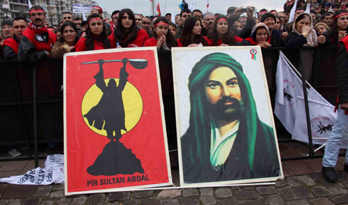 İzmir'de Alevilerin dev gövde gösterisi