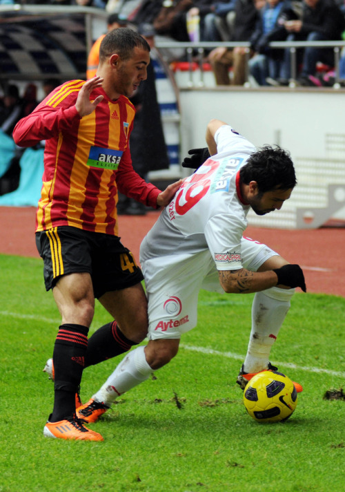Kayserispor'a 'Emir' büyük yerden: 2-0
