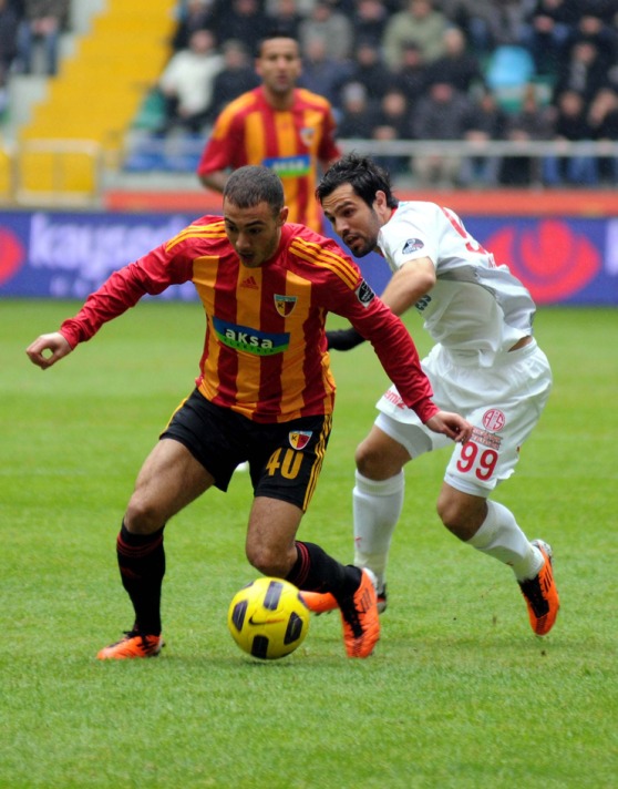 Kayserispor'a 'Emir' büyük yerden: 2-0