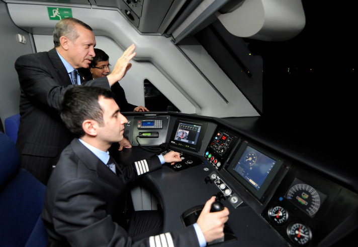 Konya-Ankara hızlı treni test ediliyor Konya-Ankara hızlı treni test ediliyor