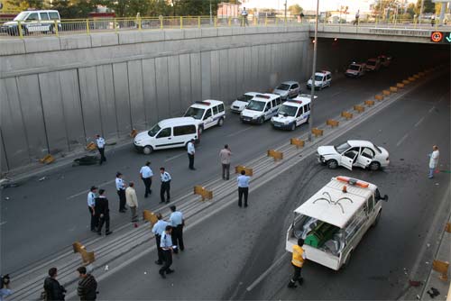 Konya'da aşırı hız ölüm getirdi Konya'da aşırı hız ölüm getirdi
