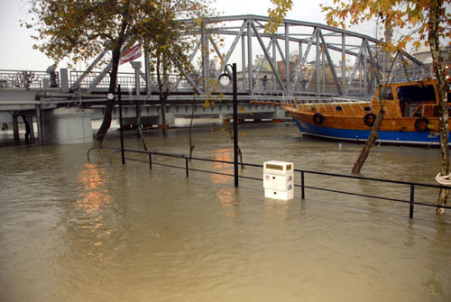 Manavgat şelalesi yok oldu /