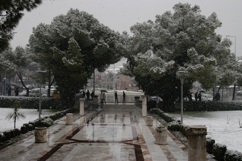 Muğla'ya kar yağdı /