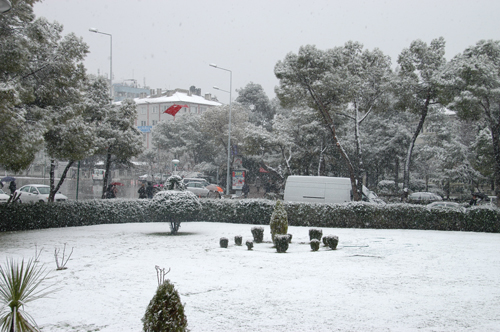 Muğla'ya kar yağdı /