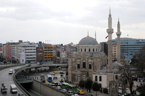 Pertevniyal Valide Sultan Camii açıldı /