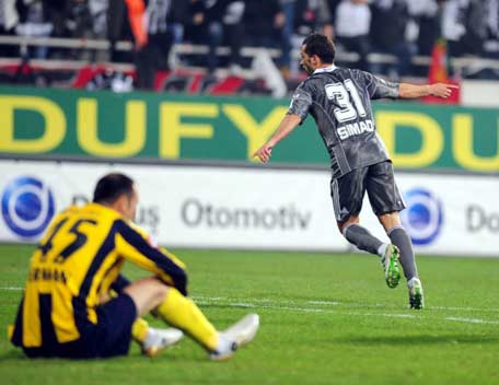 Q7 ve çetesi Bucaspor'a gol oldu yağdı!
