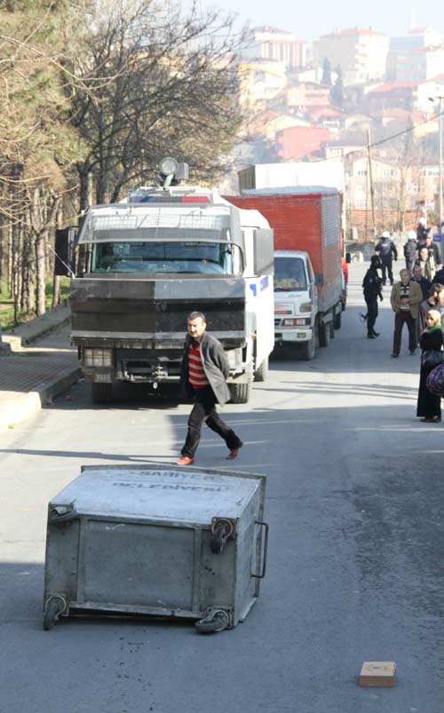 Sarıyer'de bir ev ateşe verildi / GALERİ