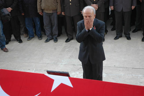 Şehit babasından komutana acı sitem Şehit babasından komutana acı sitem