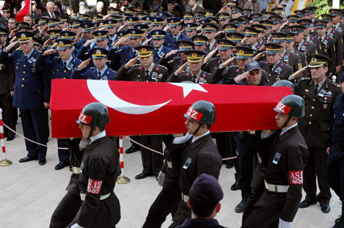 Şehit babasından komutana acı sitem Şehit babasından komutana acı sitem