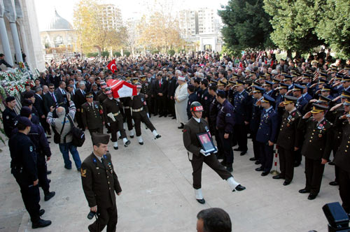 Şehit babasından komutana acı sitem Şehit babasından komutana acı sitem