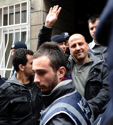Şener, Şık ve Küçük gözaltına alındı Şener, Şık ve Küçük gözaltına alındı