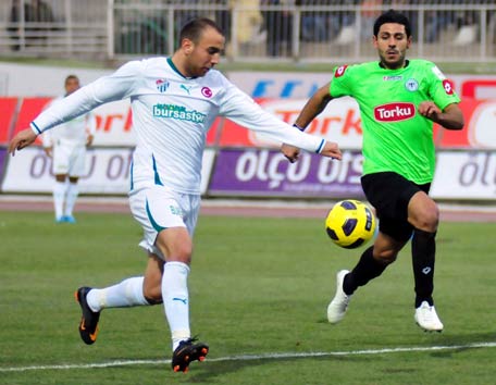 Timsah, Konya'da Fenerbahçe'ye çalıştı!