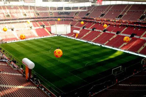 Türk futbolunda tarihi açılış! / Türk futbolunda tarihi açılış! /