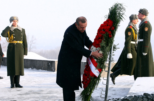 Ukrayna lideri Başbakan Erdoğan'ı karşıladı