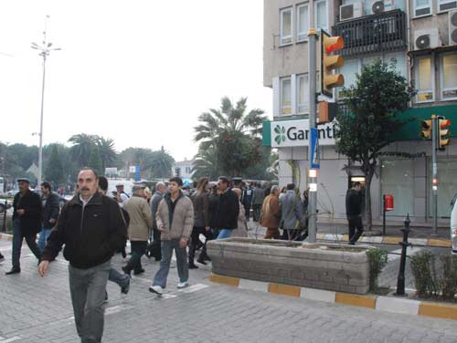 Yayalar polisi çileden çıkardı / GALERİ