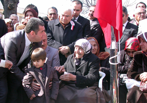 Yazıcıoğlu, kabri başında dualarla anıldı