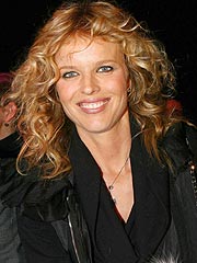 Eva  Herzigova (Eva  Herzigova  Kimdir? - Hakkında - Hayatı)