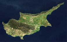 Kıbrıs'a şok karar 