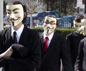 Anonymous kendi Wikileaks'ini kurdu 