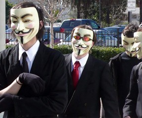 Anonymous kendi Wikileaks'ini kurdu