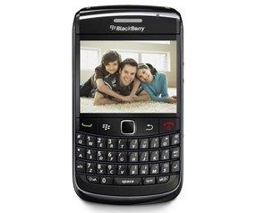 Babanızı BlackBerry Bold 9780 ile sevindirin 