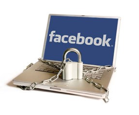 DİKKAT! Facebook şifrenizi değiştirin! 