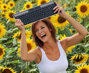Güneş ışığı ile çalışan klavye! 