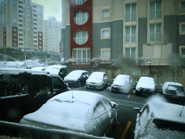 Mart ortasında İstanbul'a lapa lapa kar! Mart ortasında İstanbul'a lapa lapa kar!