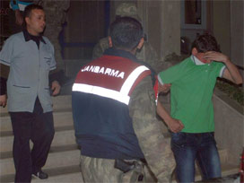 Çadır kentte bombalı 3 Suriyeli yakalandı