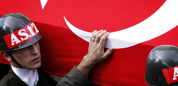 Şemdinli'de şehit olan er memleketinde toprağa verildi