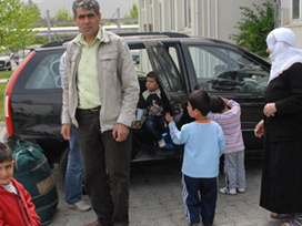 Depremzedelerin Van´a dönüşü başladı 