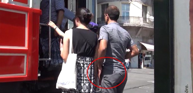 Taksim'de şoke eden hırsızlık anı