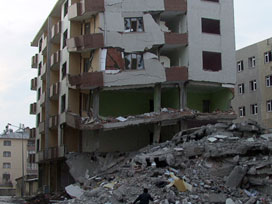 Van´da 4-5 ay sonra büyük deprem riski!
