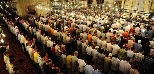 Vatandaş cuman namazı saatini takdirle karşıladı
