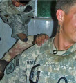 ABD askerleri ceset önünde poz verdi