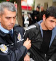 Askere gidecek para bulamayınca kapkaç yaptı