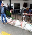 Bodrumluları şaşırtan kum torbaları!