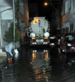 Bursa'da ev ve işyerlerini su bastı