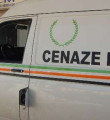 Cenazeyi yolun ortasında düşürünce...