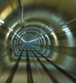 Cipiyle metro tüneline girdi