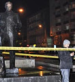 Diyarbakır'da Atatürk büstünü yaktılar!