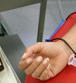 En az kan bağışını sağlık çalışanlarından