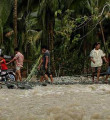 Filipinler'deki fırtına 6 bin kişiyi mahsur bıraktı